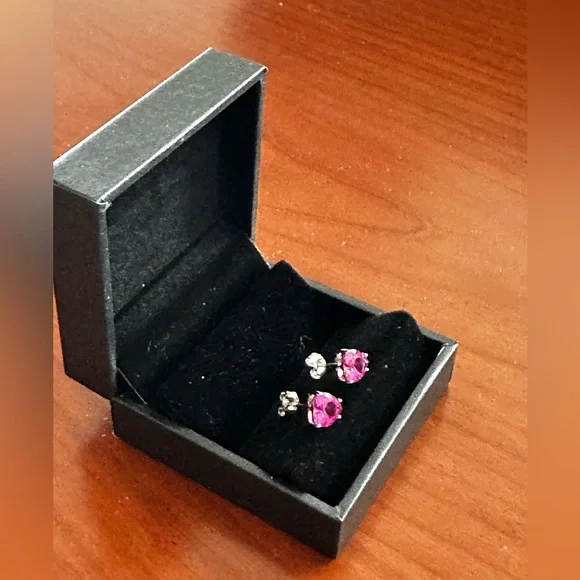 Delmar 10K White Gold & Sapphire Basket Heart Studs - Picture 6 of 6